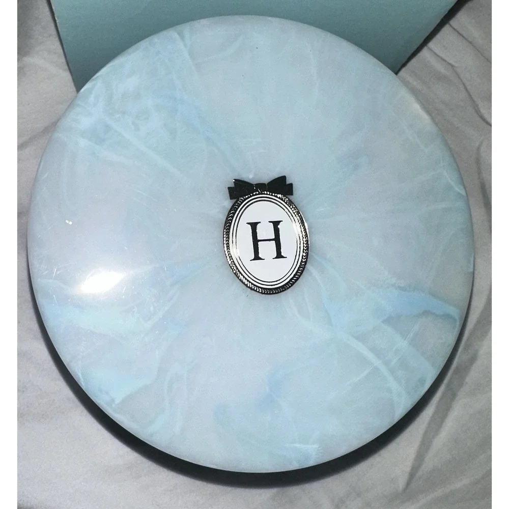 Vintage Houbigant Queiques Fleurs Dusting Powder‎